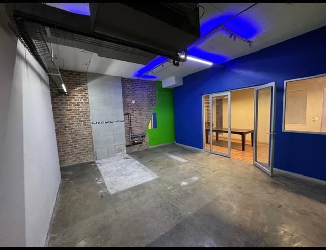 282M² WAREHOUSE TO LET IN WYNBERG